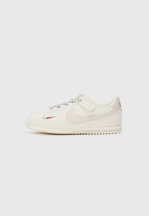 CORTEZ EASYON UNISEX - Baskets basses - soft pearl/light orewood brown/comet blue/burgundy crush