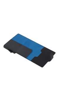Zwart-blauw smartphonehoesje met een textuur oppervlak, vakje voor kaarten en een opvouwbaar ontwerp dat als standaard kan dienen.