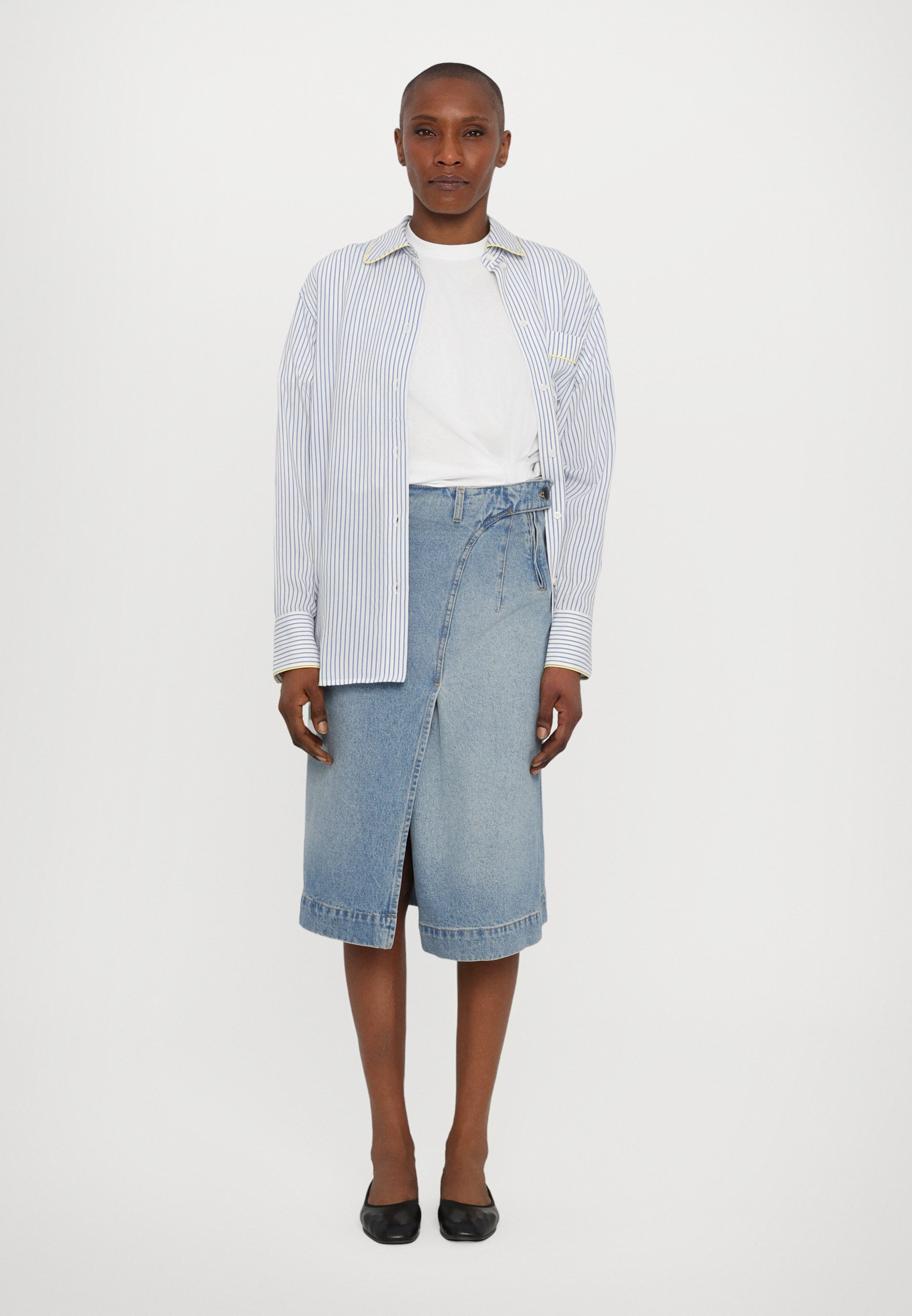 Victoria Beckham WRAP DETAIL SKIRT - Fustă denim - pale blue wash