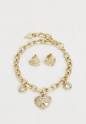Guess HEART STUDS&CHARM BRACELET SET - Earrings - yellow gold-coloured
