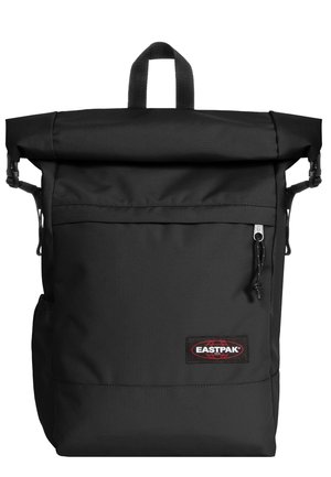 Sac à dos Eastpak noir à ouverture roulante, poche avant zippée, poignée supérieure et fermetures latérales à boucle.