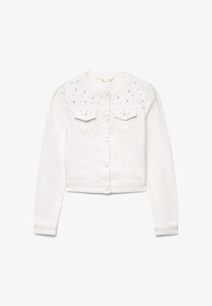 Veste courte blanche à manches longues avec encolure ronde, boutons à l'avant, deux poches poitrine, et ornements en perles sur les épaules et les poches.