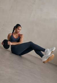 TYR CXT FLOW EL MATADOR biały