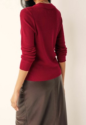 Next, Polo - red
