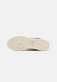 Lacoste CARNABY SET - Tenisice - vert/foncé beige