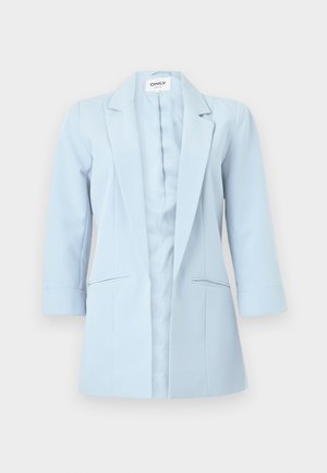 Γυναικείο σακάκι σε ανοιχτό μπλε χρώμα, με μακριά μανίκια, γιακά με εγκοπές και δύο εμπρόσθιες τσέπες, απεικονίζεται πάνω σε λευκό φόντο.