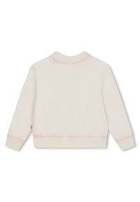 Maglione color crema con cuciture rosa sul colletto e sull'orlo. Presenta maniche lunghe e una texture a coste. Solo vista posteriore.