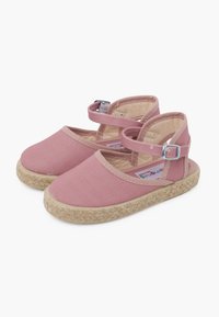 Roosa lõuendist espadrilid ümmarguse ninaga, kahe reguleeritava pahkluuse tõmbluku ja kootud jutu tallaga, mis annab tekstuuri ja vastupidavuse.