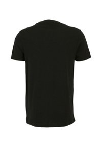 Tricou negru cu mânecă scurtă, cu guler tip echipaj, textură de țesătură netedă și croială dreaptă, fără ornamente sau modele.