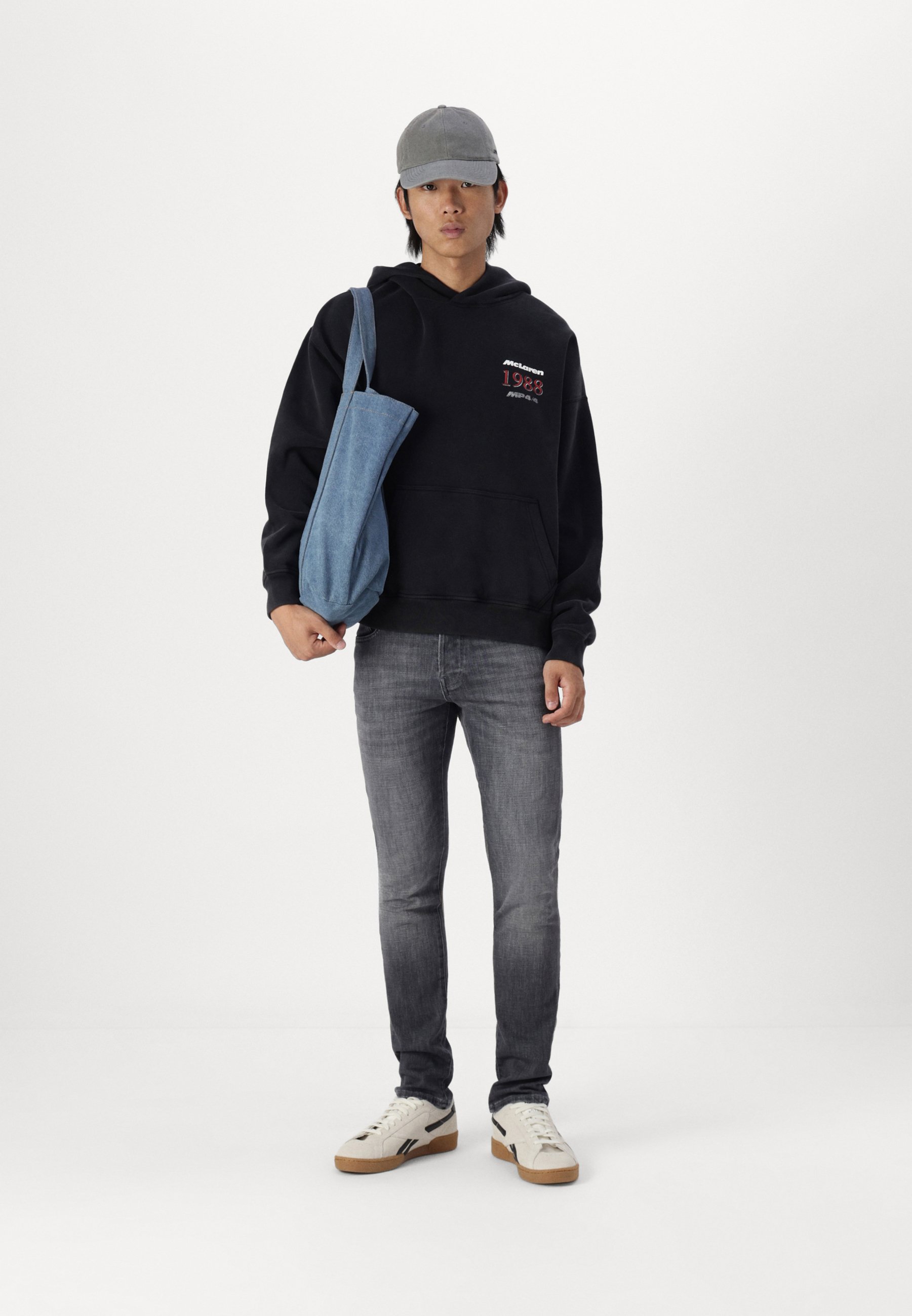 Abercrombie & Fitch MCLAREN POPOVER - Hoodie - black beauty acid