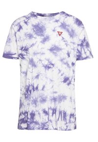 Camiseta de algodón en color blanco con un patrón de tie-dye en púrpura. Presenta mangas cortas, cuello redondo y un pequeño logo triangular rojo en el pecho.