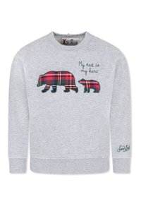 Felpa grigia con scollo rotondo, decorata con orsi ricamati in motivi a quadri. Il testo "Mio padre è il mio eroe" aggiunge un tocco di personalità. Polsini e orlo a costine.