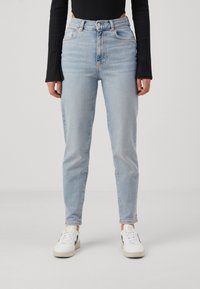 Gina Tricot COMFY MOM JEANS - Široke kavbojke - sky blue