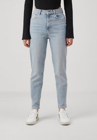 Gina Tricot - COMFY MOM JEANS - Jeans Relaxed Fit - sky blue Miniaturebillede 1