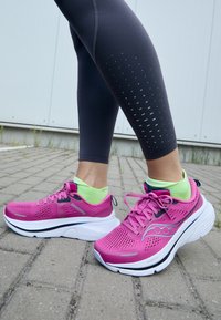 Unselected, fuchsia/navy