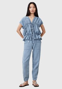 AllSaints - Jeansy Zwężane