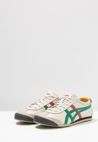 Onitsuka Tiger Mexico 66 Trainers Birch Green Off White Zalando Co Uk