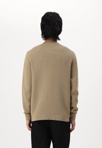 Selected Homme SLHDANE STRUCTURE CREW NECK - Pulóver - kelp