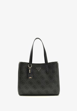 Sac cabas noir Guess avec motif monogramme, double poignée, et plaque logo triangulaire sur le devant.