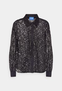 Blouse noire en dentelle à manches longues, avec col et boutonnage sur le devant, présentant un motif floral délicat et un tissu semi-transparent.