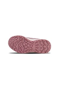 Hellrosa Sport-Schuhsohle mit einem robusten Profil, das hexagonale und diamantförmige Stollen für Traktion und Langlebigkeit aufweist.