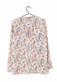 Langärmliges Hemd mit Paisleymuster in Blau, Orange und Braun auf weißem Hintergrund. Mit rundem Halsausschnitt und lässigem Design.