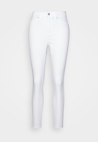 Morrison jeans skinny de denim branco com cintura alta, apresentando cinco bolsos, fecho frontal com botão e detalhes de costura discretos ao longo das costuras.