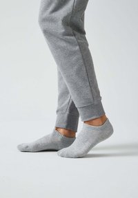 SNOCKS 6 PACK - Calze - grau