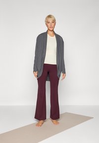 Athleta COASTER COCOON WRAP - Fleecejacke - charcoal grey heather
