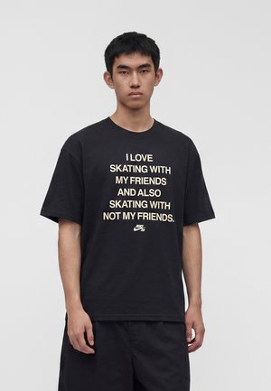 Nike SB, TEE MY FRIENDS UNISEX - Printtipaita - black