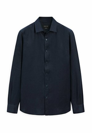 Camicia a maniche lunghe avanguardistica di colore blu navy realizzata in lino, con colletto a punta, pattina frontale e polsini. Presenta una texture sottile e un design leggero.