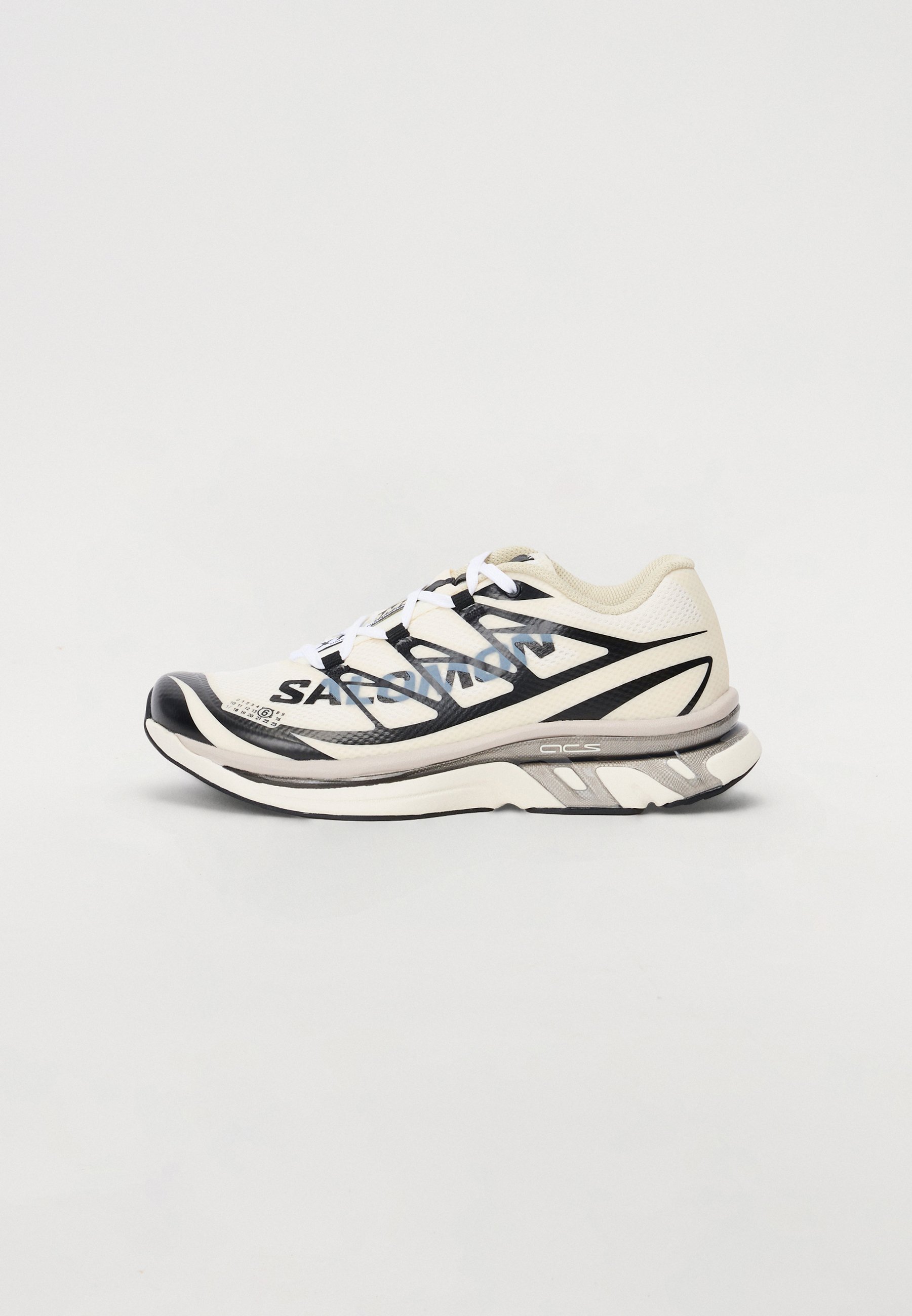 MM6 Maison Margiela XT - Trainers - vanilla ice/black/green haze