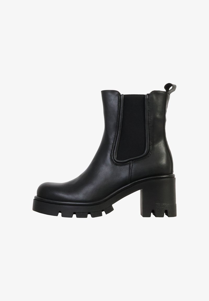 Bottine en cuir noir avec panneaux latéraux élastiques, bout rond, talon bloc épais et semelle robuste pour une bonne adhérence. Texture lisse et design élégant.