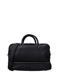 Zwarte leren duffeltas met twee handvatten aan de bovenkant, een afneembare schouderriem en zilverkleurige hardware. Voorzien van een hoofdvak met rits en een gestructureerde afwerking.