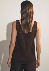 Reiss REGULAR FIT HELENA OPEN  - Linne - chocolate brown