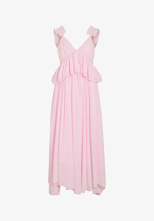 Vestido maxi sin mangas de color rosa claro con tirantes fruncidos en los hombros, escote en V y detalle de volantes en capas en la cintura, que fluye hasta un dobladillo desigual.