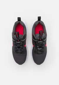 Nike Sportswear AIR MAX INTRLK LITE - Sneakers basse - med ash/siren red/black/light silver