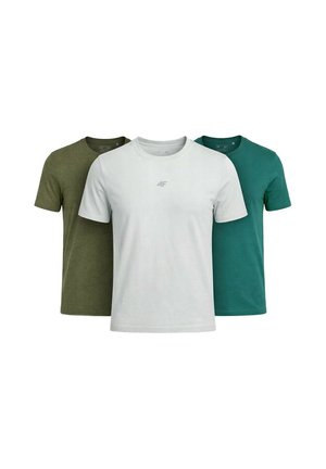 Trzy jednolite t-shirty z krótkim rękawem w kolorze białym, oliwkowym i niebieskozielonym, ułożone obok siebie z białym z przodu.