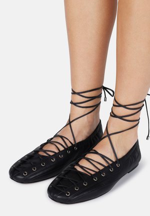 SER-AJAA - Balerini - black