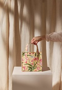 Cath Kidston SMALL - REGULAR FIT - Rankinė - yellow floral fancy