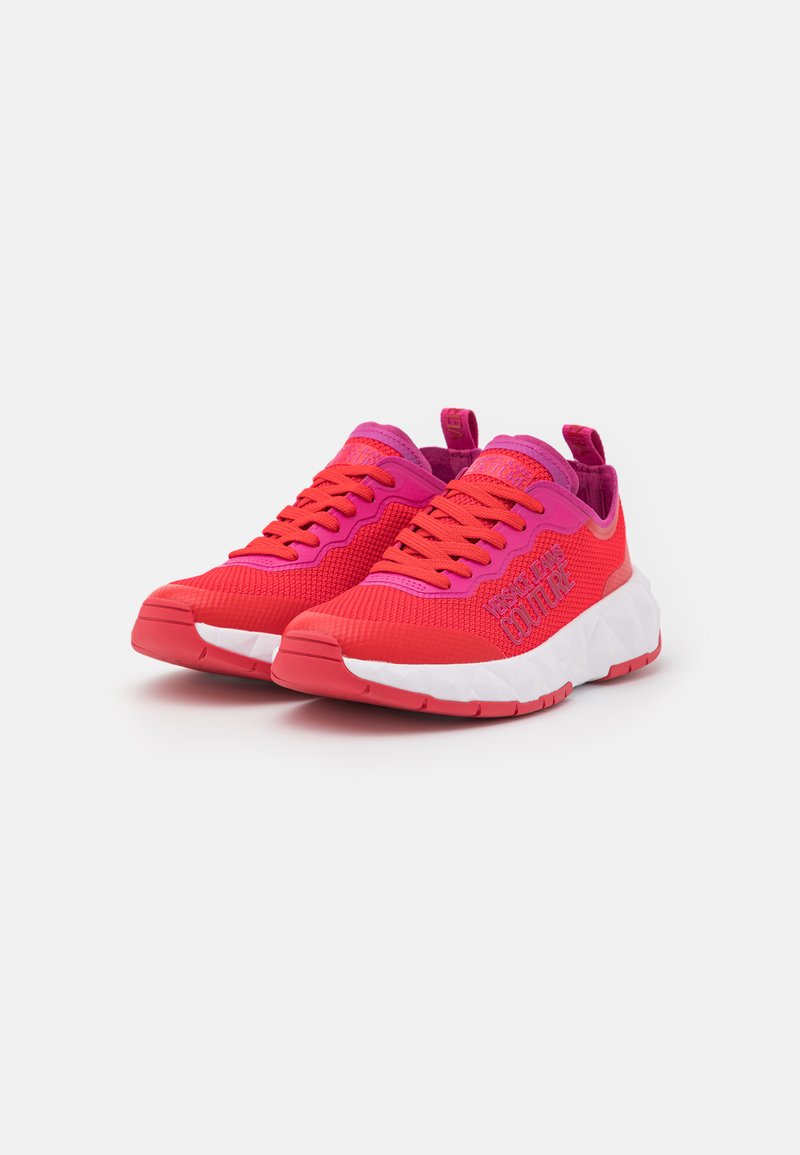 Damen Sneaker low | Versace Jeans Couture ATOM MAIN Sneaker low fuxia/poppy/pink - EA20365 Damen Sneaker low | Versace Jeans Couture ATOM MAIN Sneaker low fuxia/poppy/pink - EA20365