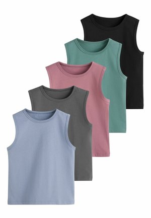 Fünf ärmellose Baumwoll-Tanktops gestapelt, Farben von vorne nach hinten: hellblau, dunkelgrau, mauve, petrol und schwarz.