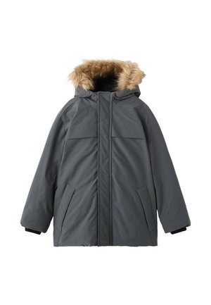 Parka gris con cuello de pelo sintético, que cuenta con cierre de cremallera al frente, dos grandes bolsillos frontales y puños elásticos para calor y protección.