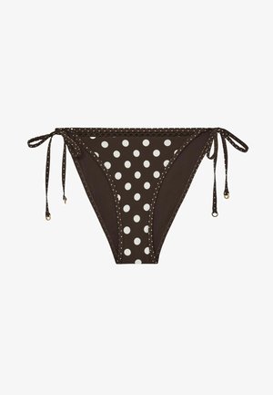 Braune Bikinihosen mit weißen Polka Dots, Seitenschnüren und dekorativen Ösen an den Enden der Schnüre.