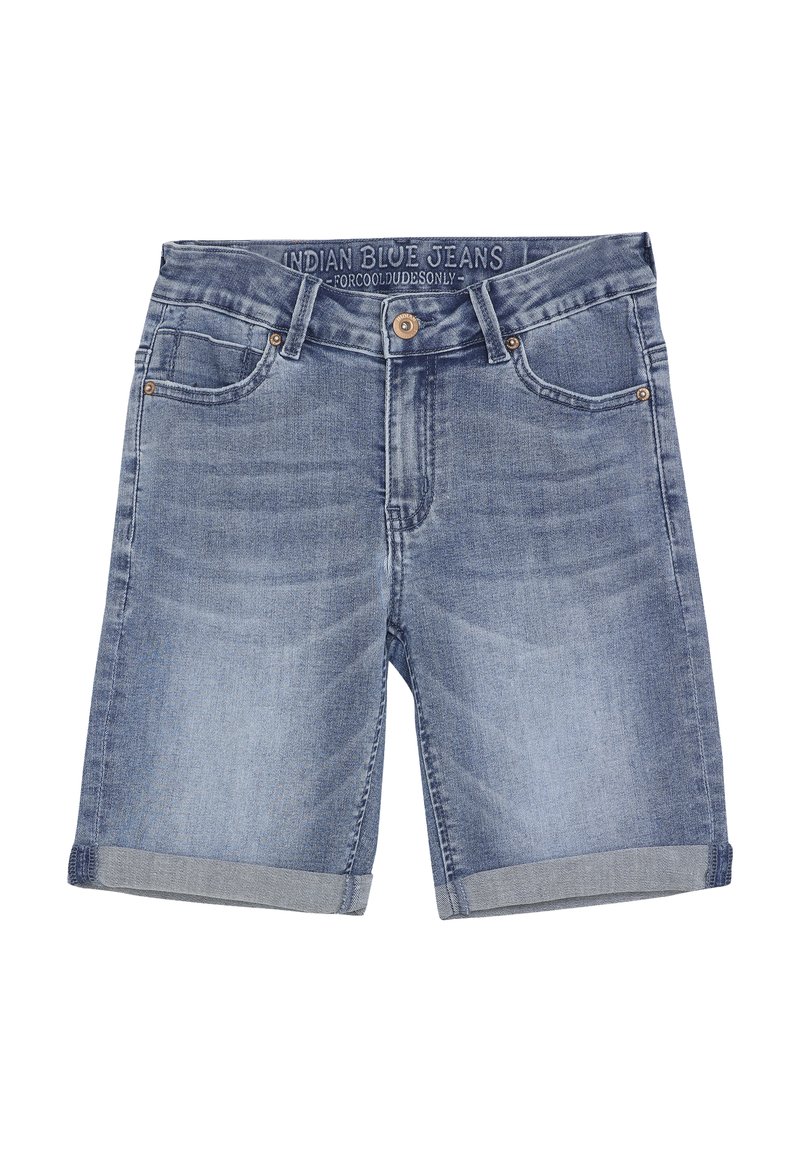 Blå denimshorts med ljus tvätt, med en rullad nederkant, fem fickor och hardware i kopparfärg. Midjebandet har varumärkeslogotyp.