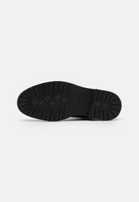 Zign Stivaletti stringati - black