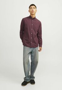 Jack & Jones JJEOXFORD  - Majica - vineyard wine