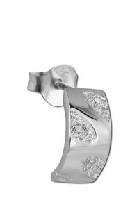 Boucles d'oreilles en argent sterling avec un design incurvé, ornées d'accents en cristal clair et d'une finition brillante. Marquées "925" pour garantir leur authenticité.