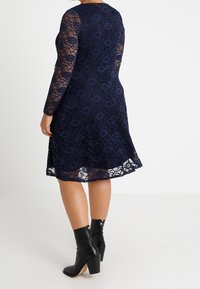 Dorothy Perkins Curve Cocktailklänning - dark blue