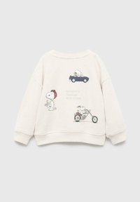 Lichtbeige sweatshirt met ribgebreide manchetten. Heeft cartoonafbeeldingen van een hond in een auto en op een motorfiets. Tekst luidt: "Geluk is reizen met vrienden."